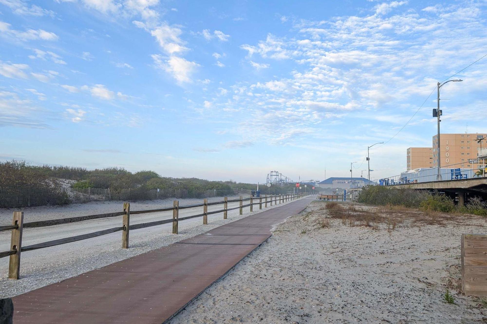 Coastal Condo With Pool, 1 Block To Wildwood Beach! Esterno foto